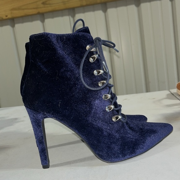 Show dazzle, size 7.5, dark blue - Picture 2 of 3